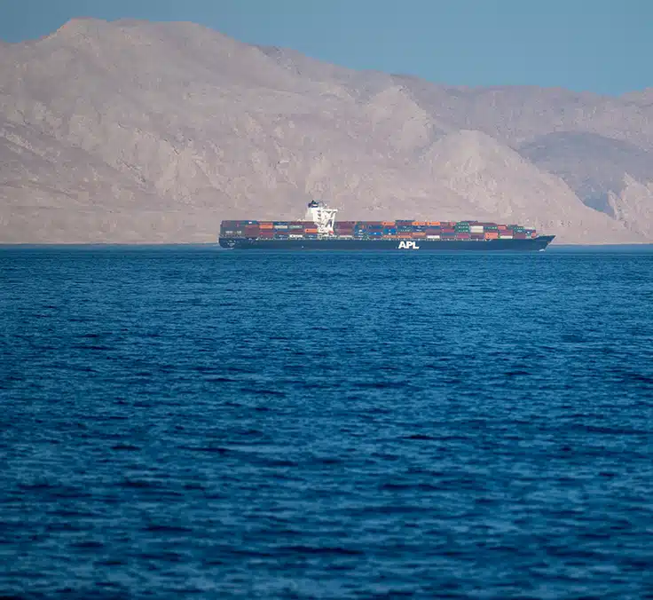 ¿Se cerrará el estrecho de Ormuz? El ataque de EE. UU. a Irán pone en jaque al petróleo mundial